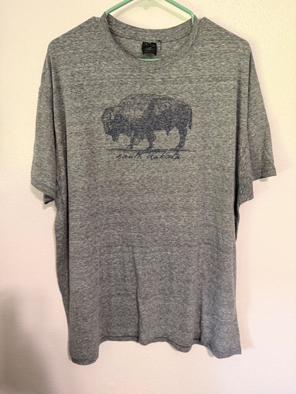 Prairie Mountain Mens 2X TShirt Heather Gray South Dakota Bison Print